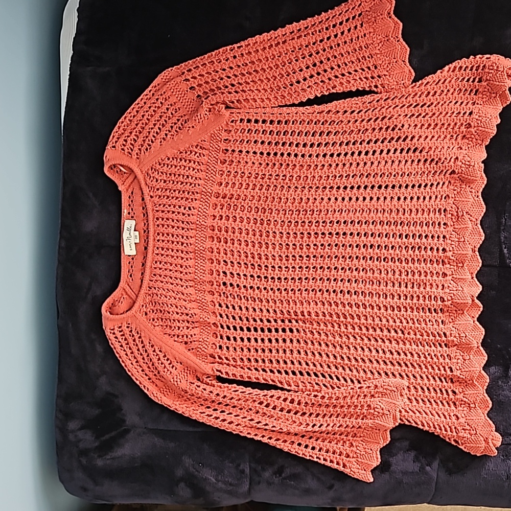 Simply Noelle Crochet Sweater with asymmetrical hem and bell sleeves - Sz MEDIUM